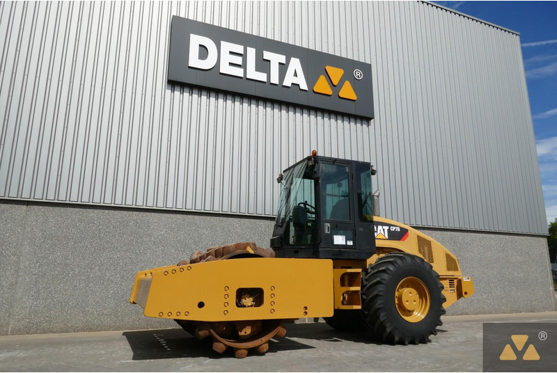 Caterpillar CP76 - Roller: gambar 4 Caterpillar CP76 - Roller: gambar 4