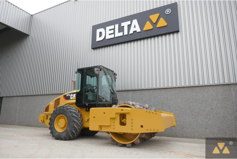 Caterpillar CP76 - Roller: gambar 3 Caterpillar CP76 - Roller: gambar 3