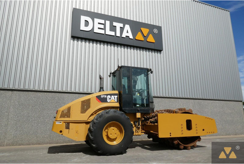 Caterpillar CP76 - Roller: gambar 5 Caterpillar CP76 - Roller: gambar 5