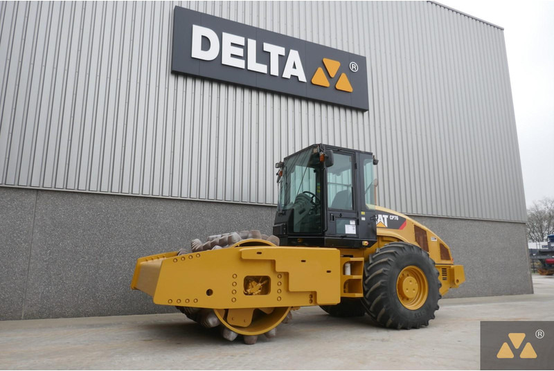 Caterpillar CP76 - Roller: gambar 4 Caterpillar CP76 - Roller: gambar 4
