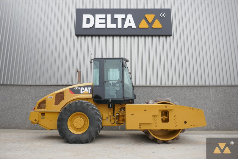 Caterpillar CP76 - Roller: gambar 2 Caterpillar CP76 - Roller: gambar 2