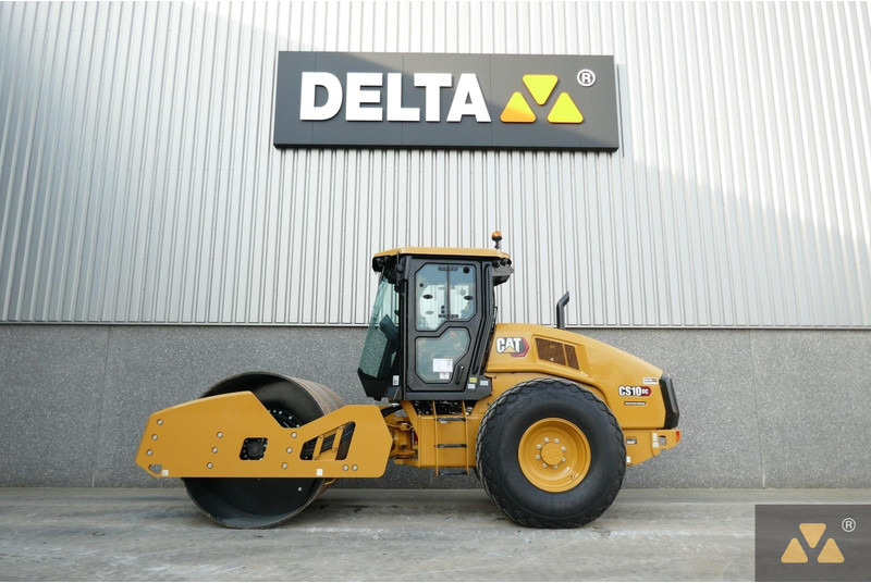 Caterpillar CS10GC - Roller: gambar 1 Caterpillar CS10GC - Roller: gambar 1