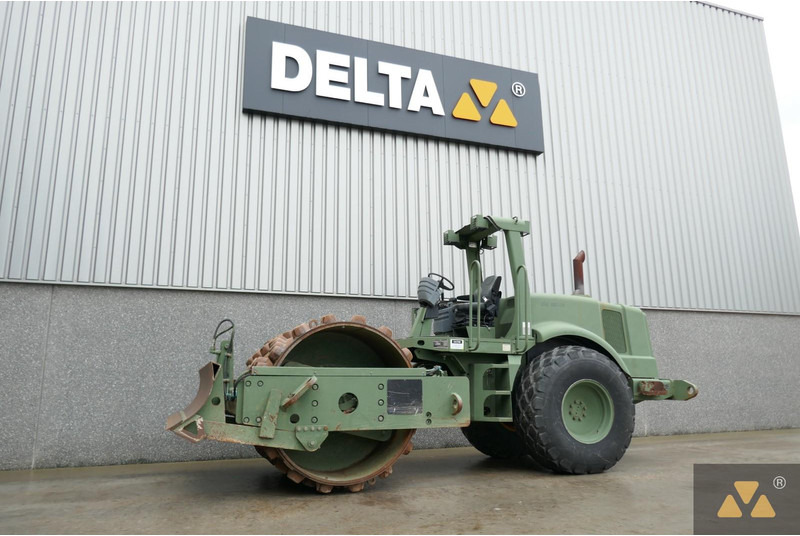 Caterpillar CS563D Ex- - Roller: gambar 4 Caterpillar CS563D Ex- - Roller: gambar 4