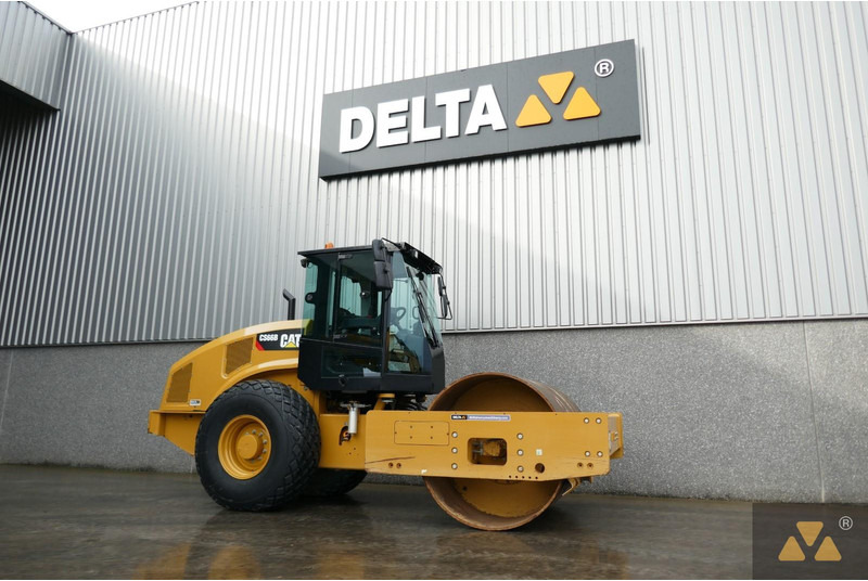Caterpillar CS66B - Roller: gambar 3 Caterpillar CS66B - Roller: gambar 3