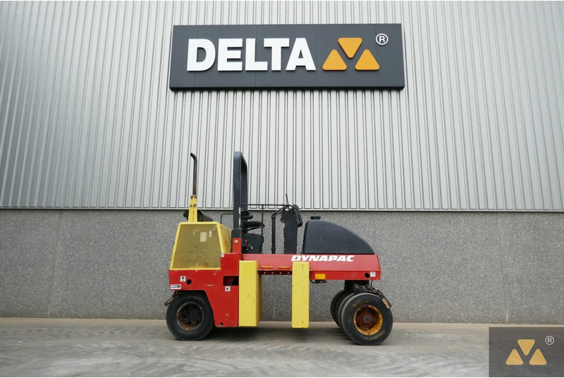 Dynapac CP142 - Roller pneumatik: gambar 2 Dynapac CP142 - Roller pneumatik: gambar 2