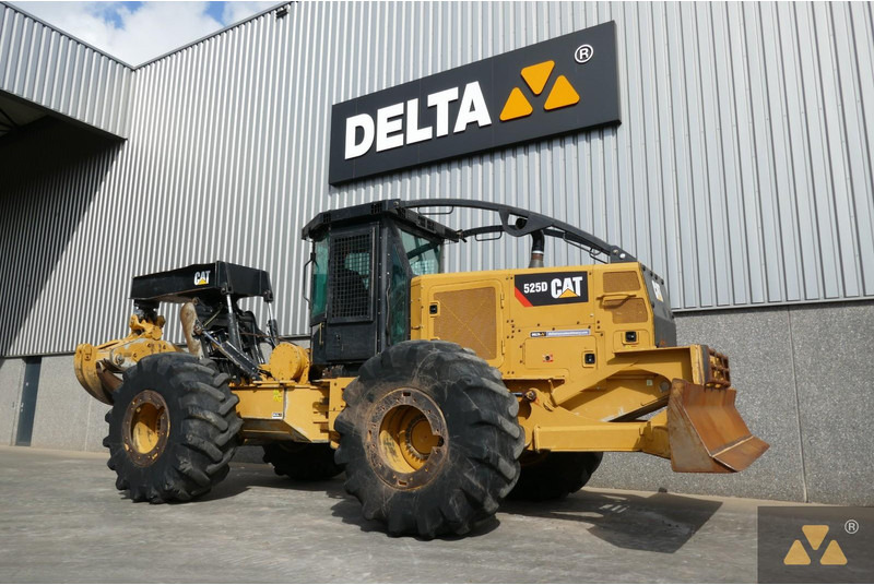 Caterpillar 525D - Mesin kehutanan: gambar 3 Caterpillar 525D - Mesin kehutanan: gambar 3