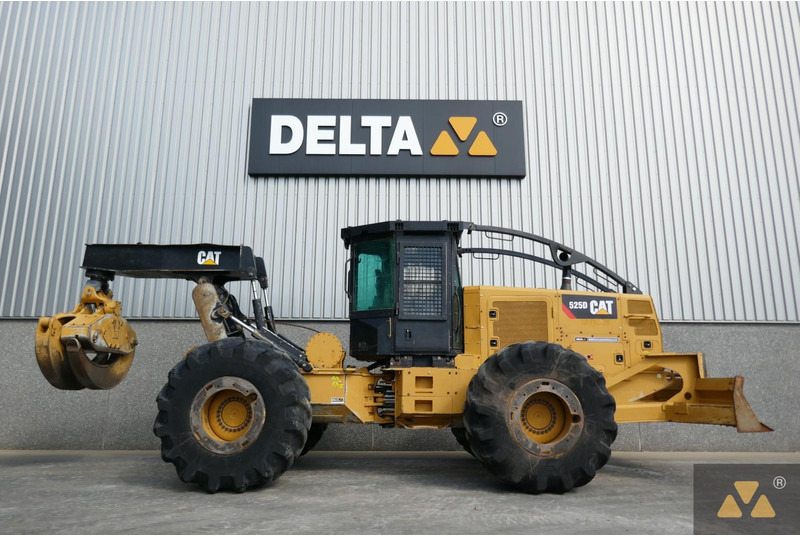 Caterpillar 525D - Mesin kehutanan: gambar 2 Caterpillar 525D - Mesin kehutanan: gambar 2