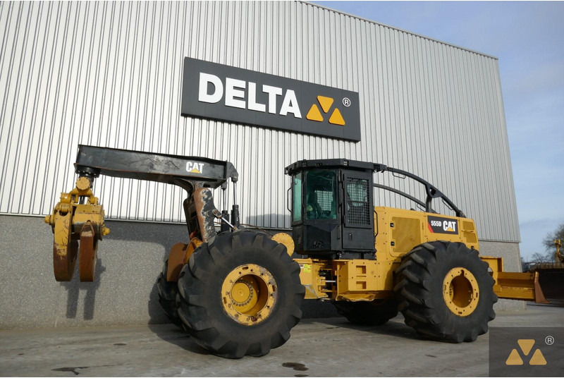Caterpillar 555D - Mesin kehutanan: gambar 5 Caterpillar 555D - Mesin kehutanan: gambar 5