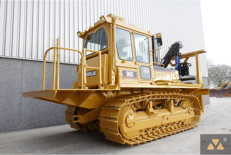Caterpillar D6E Welding Tractor - Peralatan konstruksi: gambar 5 Caterpillar D6E Welding Tractor - Peralatan konstruksi: gambar 5