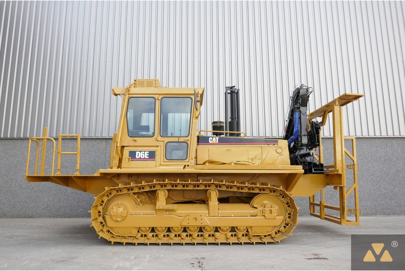 Caterpillar D6E Welding Tractor - Peralatan konstruksi: gambar 2 Caterpillar D6E Welding Tractor - Peralatan konstruksi: gambar 2