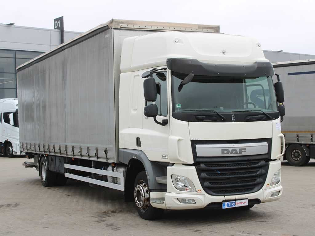 DAF CF 220 FA, EURO 6, TAIL LIFT - Truk dengan terpal samping: gambar 2 DAF CF 220 FA, EURO 6, TAIL LIFT - Truk dengan terpal samping: gambar 2