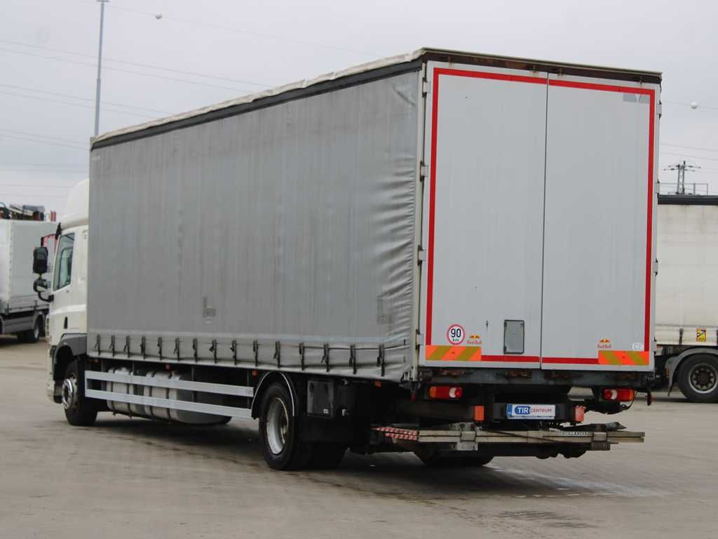 DAF CF 220 FA, EURO 6, TAIL LIFT - Truk dengan terpal samping: gambar 4 DAF CF 220 FA, EURO 6, TAIL LIFT - Truk dengan terpal samping: gambar 4