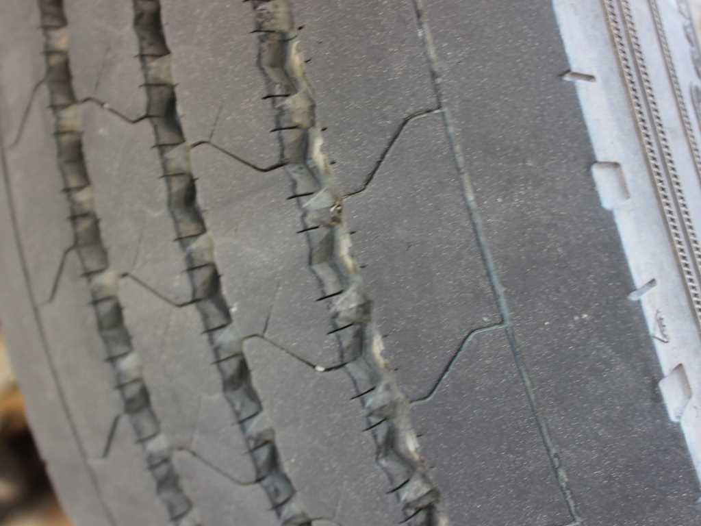 Truk flatbed DAF LF 45.180, SLEEPING BODY, EURO 3, TIRES 80%: gambar 20 Truk flatbed DAF LF 45.180, SLEEPING BODY, EURO 3, TIRES 80%: gambar 20