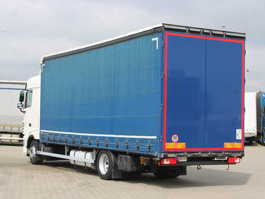 DAF XF 450, EURO 6, SECONDARY AIR CONDITIONIG - Truk dengan terpal samping: gambar 4 DAF XF 450, EURO 6, SECONDARY AIR CONDITIONIG - Truk dengan terpal samping: gambar 4
