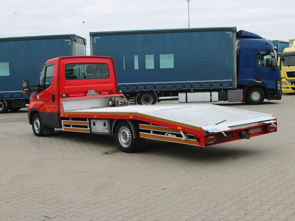 Iveco 35S18, EURO 6, WINCH, DRIVES, TIRES 80% - Mobil derek: gambar 5 Iveco 35S18, EURO 6, WINCH, DRIVES, TIRES 80% - Mobil derek: gambar 5