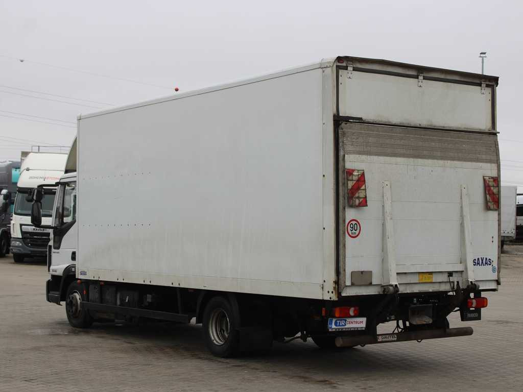 Iveco EUROCARGO 75-210, EURO 6, HYDRAULIC FRONT, CARRIER, TIRE 80% - Truk berpendingin: gambar 5 Iveco EUROCARGO 75-210, EURO 6, HYDRAULIC FRONT, CARRIER, TIRE 80% - Truk berpendingin: gambar 5