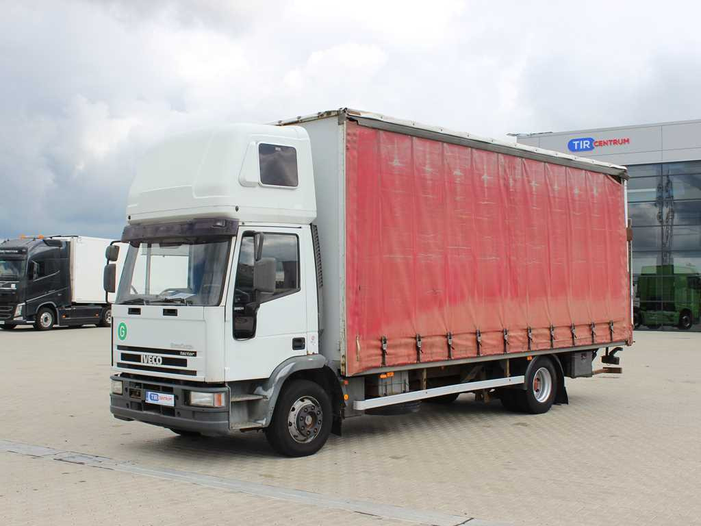 Iveco EUROCARGO ML 120 E, EURO 3, SLEEPING BODY, HYDRAULIC FRONT - Truk dengan terpal samping: gambar 1 Iveco EUROCARGO ML 120 E, EURO 3, SLEEPING BODY, HYDRAULIC FRONT - Truk dengan terpal samping: gambar 1