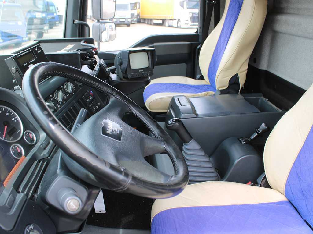 Truk berpendingin MAN TGL 12.210, EURO 4, HYDRAULIC FRONT, CARRIER SUPRA 850 Mt, 2X EVAPORATOR: gambar 15 Truk berpendingin MAN TGL 12.210, EURO 4, HYDRAULIC FRONT, CARRIER SUPRA 850 Mt, 2X EVAPORATOR: gambar 15