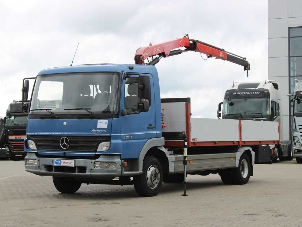 Mercedes-Benz ATEGO 1018, EURO 3, CRANE FASSI F40A.21 - Truk flatbed, Truk derek: gambar 1 Mercedes-Benz ATEGO 1018, EURO 3, CRANE FASSI F40A.21 - Truk flatbed, Truk derek: gambar 1