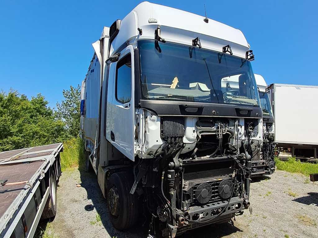 Mercedes-Benz Actros 2542, 6X2 + PANAV TVK18M - Truk dengan terpal samping: gambar 5 Mercedes-Benz Actros 2542, 6X2 + PANAV TVK18M - Truk dengan terpal samping: gambar 5