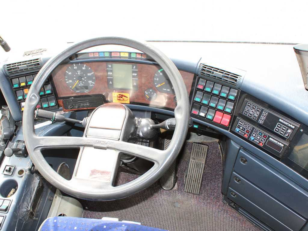 Neoplan N516, 6X2, RETARDER, KITCHEN - Bus pariwisata: gambar 5 Neoplan N516, 6X2, RETARDER, KITCHEN - Bus pariwisata: gambar 5