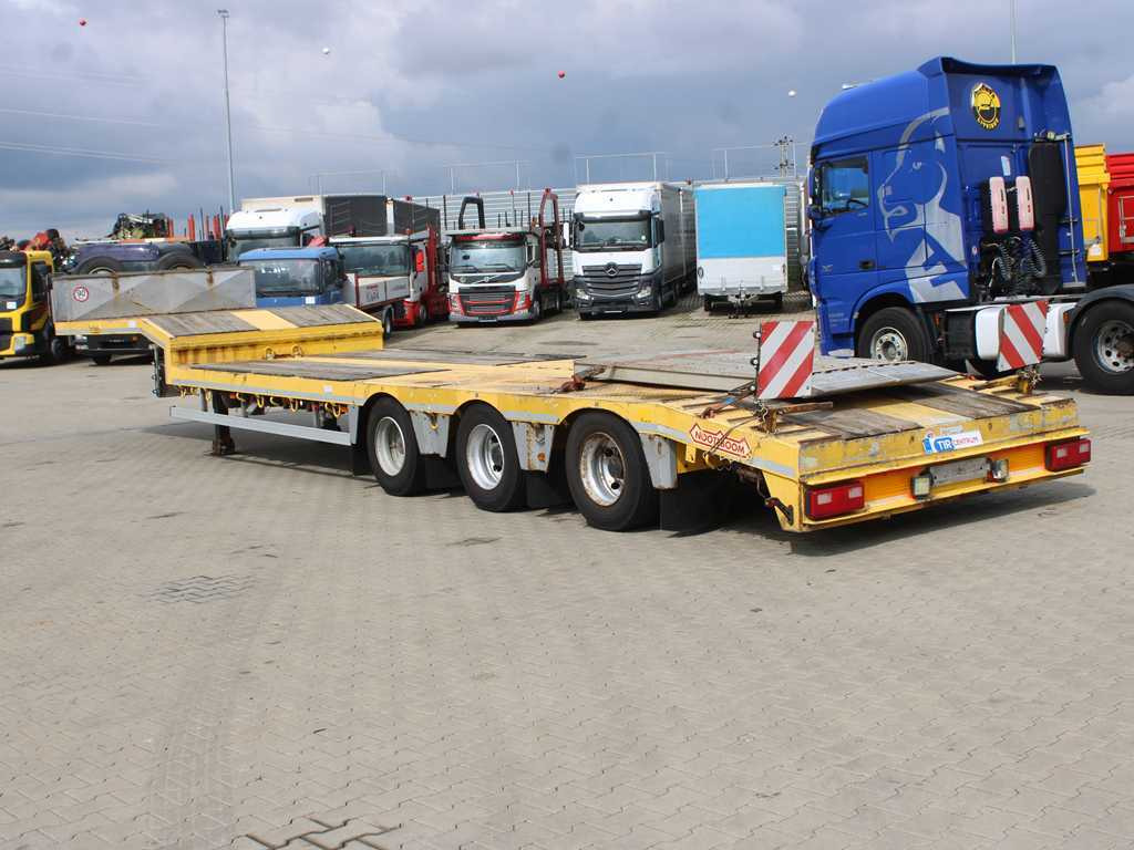 Nooteboom OSD-41-03, LIFT AXLE, DRIVEWAYS - Semi-trailer low bed: gambar 5 Nooteboom OSD-41-03, LIFT AXLE, DRIVEWAYS - Semi-trailer low bed: gambar 5