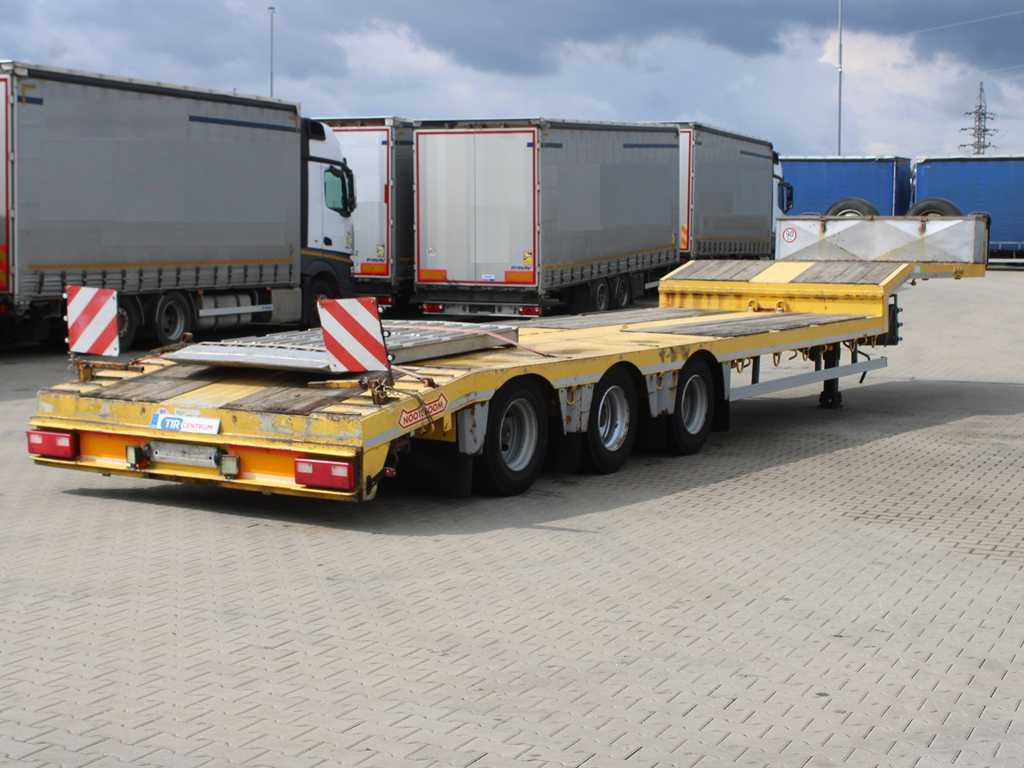 Nooteboom OSD-41-03, LIFT AXLE, DRIVEWAYS - Semi-trailer low bed: gambar 4 Nooteboom OSD-41-03, LIFT AXLE, DRIVEWAYS - Semi-trailer low bed: gambar 4