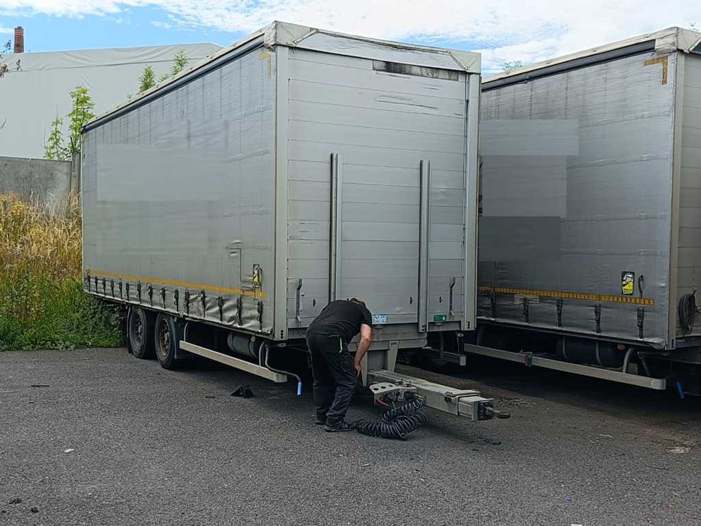 Panav TV018M - Trailer dengan terpal samping: gambar 1 Panav TV018M - Trailer dengan terpal samping: gambar 1