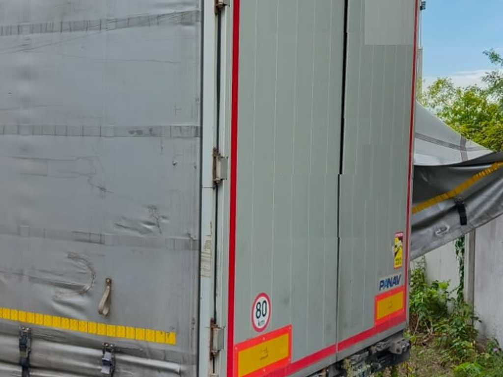 Panav TV018M - Trailer dengan terpal samping: gambar 2 Panav TV018M - Trailer dengan terpal samping: gambar 2