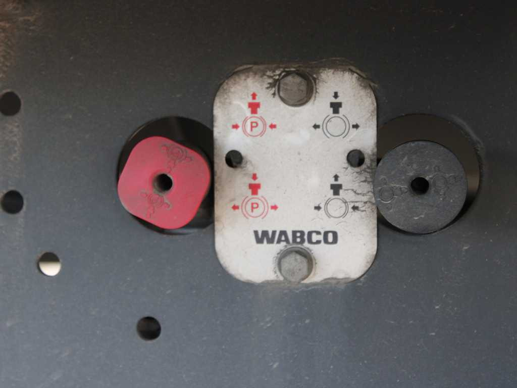 Semi-trailer dengan terpal samping Schwarzmüller SPA 3/E, SAF AXLES, MULTILOCK, MULDA: gambar 7 Semi-trailer dengan terpal samping Schwarzmüller SPA 3/E, SAF AXLES, MULTILOCK, MULDA: gambar 7