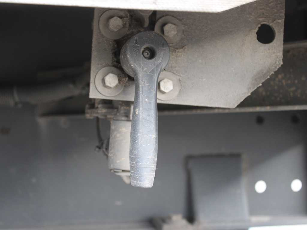 Semi-trailer dengan terpal samping Schwarzmüller SPA 3/E, SAF AXLES, MULTILOCK, MULDA: gambar 6 Semi-trailer dengan terpal samping Schwarzmüller SPA 3/E, SAF AXLES, MULTILOCK, MULDA: gambar 6