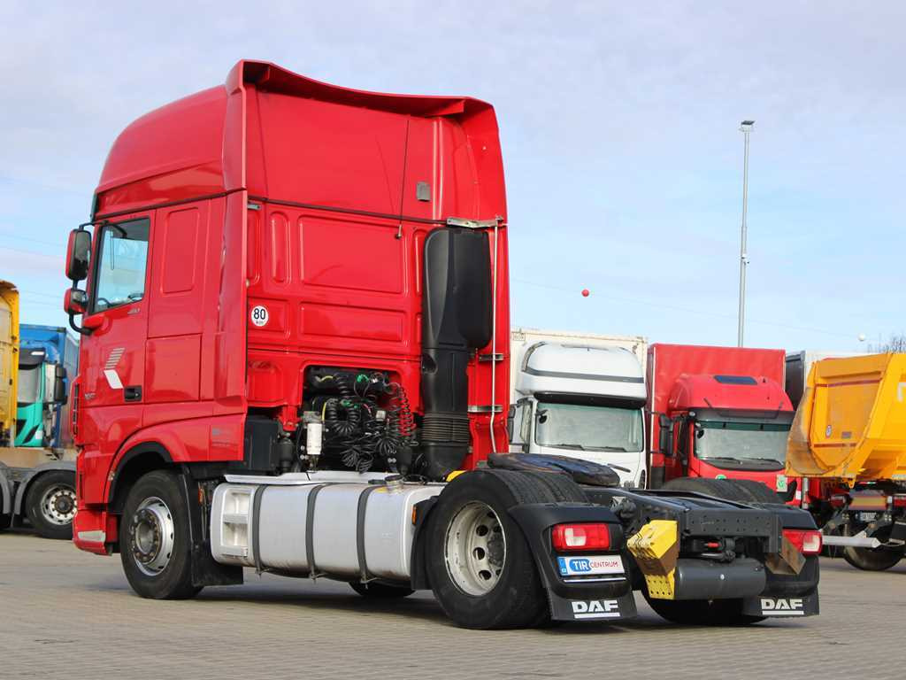 DAF XF 480 FT, EURO 6, INDEPENDENT AIR CONDITIONING, TIRES 80% - Tractor head: gambar 4 DAF XF 480 FT, EURO 6, INDEPENDENT AIR CONDITIONING, TIRES 80% - Tractor head: gambar 4