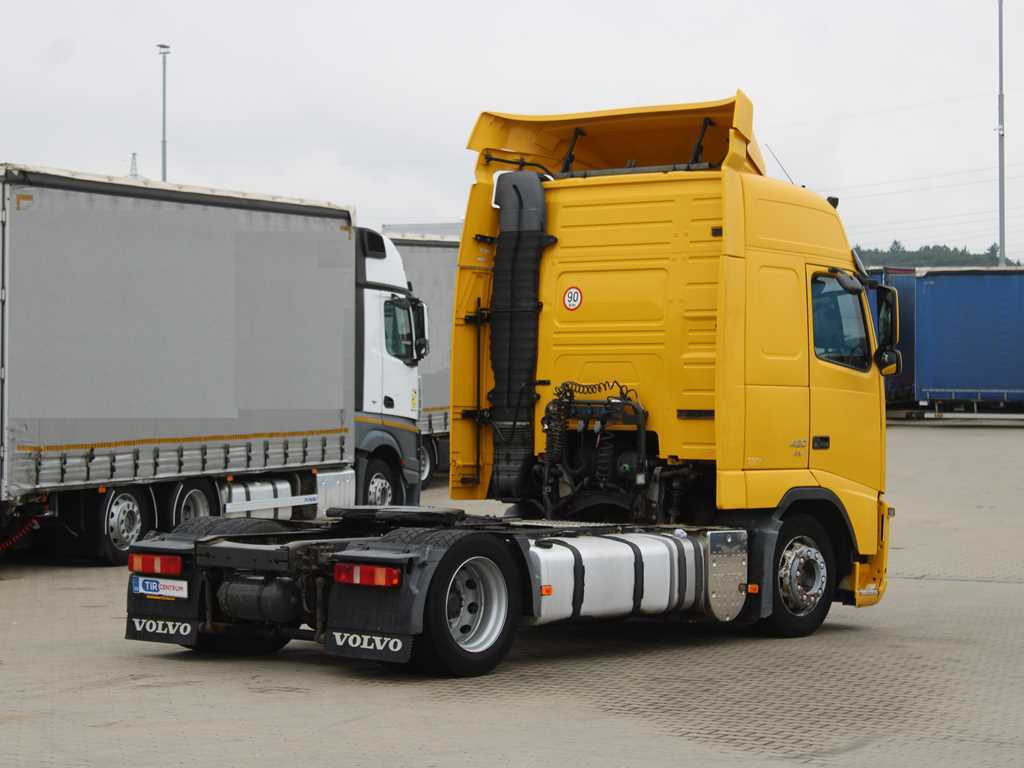 Volvo FH 420, EURO 5 EEV, LOWDECK, AIR SUSPENSION, VEB + - Tractor head: gambar 4 Volvo FH 420, EURO 5 EEV, LOWDECK, AIR SUSPENSION, VEB + - Tractor head: gambar 4