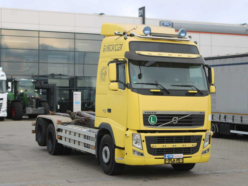 Volvo FH 500, 6x2, EURO 5EEV, VEB +, LIFTING AXLE, CAMERA - Hook lift: gambar 3 Volvo FH 500, 6x2, EURO 5EEV, VEB +, LIFTING AXLE, CAMERA - Hook lift: gambar 3