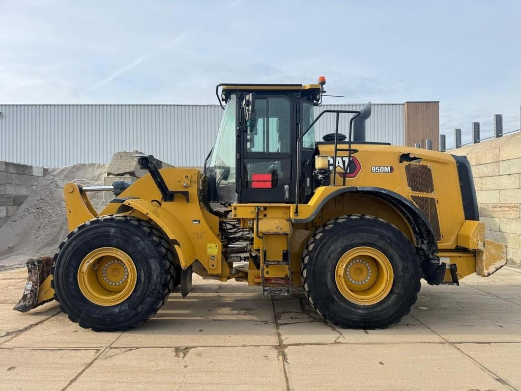CAT 950 M - Wheel loader: gambar 1 CAT 950 M - Wheel loader: gambar 1