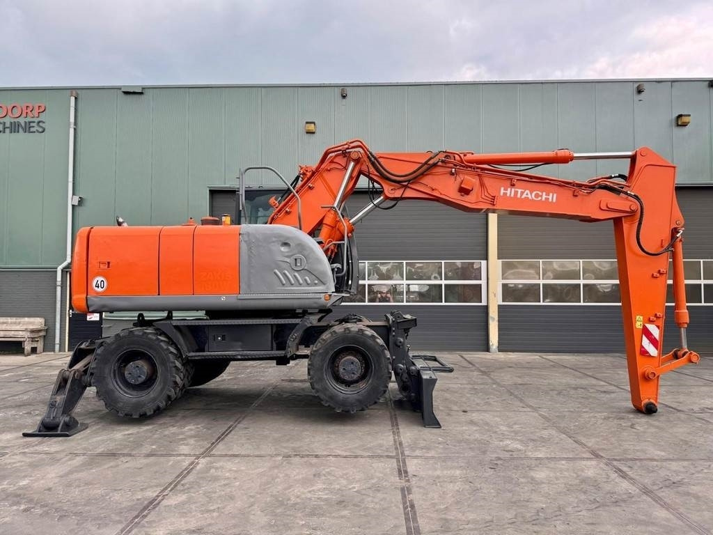 Hitachi ZX190W3 - Ekskavator roda: gambar 5 Hitachi ZX190W3 - Ekskavator roda: gambar 5