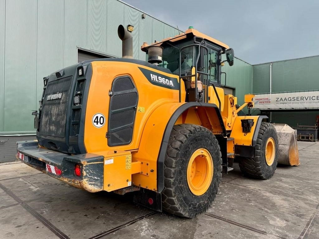 Hyundai HL960A - Wheel loader: gambar 4 Hyundai HL960A - Wheel loader: gambar 4