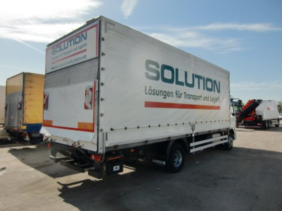DAF LF 260 16 Tonner Plane mit LBW, Automatik, E6, - Truk dengan terpal samping: gambar 4 DAF LF 260 16 Tonner Plane mit LBW, Automatik, E6, - Truk dengan terpal samping: gambar 4