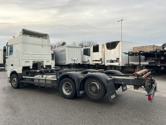 DAF XF 480 FAR BDF Euro 6 Liftachse, Retarder - Pengangkut kontainer/ Container truck: gambar 4 DAF XF 480 FAR BDF Euro 6 Liftachse, Retarder - Pengangkut kontainer/ Container truck: gambar 4