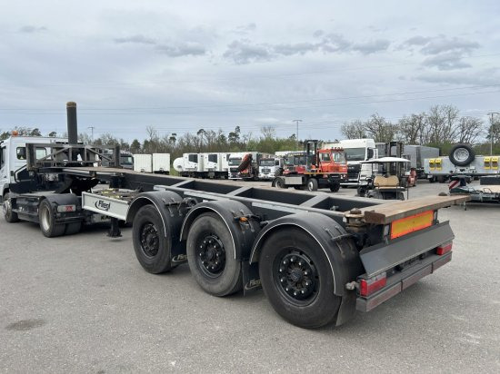 FLIEGL 30 ft Container Kippchassis ,Alufelgen - Semi-trailer pengangkut mobil: gambar 4 FLIEGL 30 ft Container Kippchassis ,Alufelgen - Semi-trailer pengangkut mobil: gambar 4