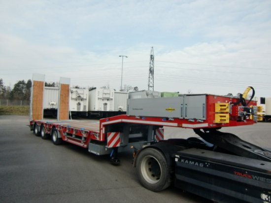 HUMBAUR HTSK 30 schräg, 3-Achs Tieflader, Radmulden, Liftachse, Nachlaufachse, Verzinkt - Semi-trailer low bed: gambar 3 HUMBAUR HTSK 30 schräg, 3-Achs Tieflader, Radmulden, Liftachse, Nachlaufachse, Verzinkt - Semi-trailer low bed: gambar 3