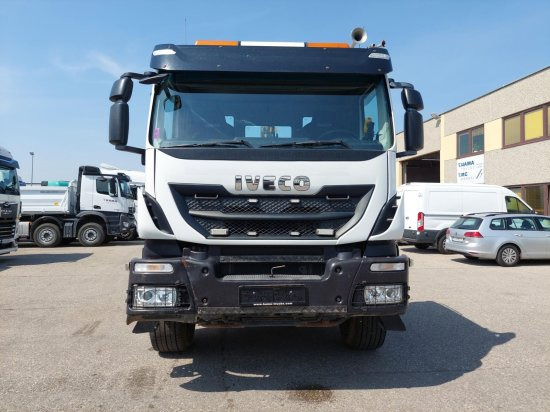 Iveco 8x4 Meiller Abroller, Automatik, E6, Retarder, - Hook lift, Truk derek: gambar 2 Iveco 8x4 Meiller Abroller, Automatik, E6, Retarder, - Hook lift, Truk derek: gambar 2
