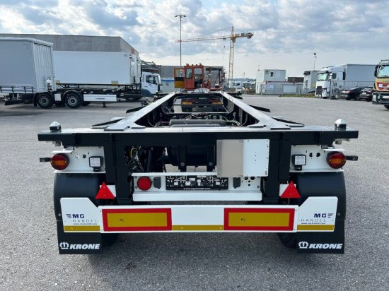Krone Box Liner SZC 18 ADR-Chassi für 20ft Container, 1-A Liftachse - Semi-trailer pengangkut mobil: gambar 4 Krone Box Liner SZC 18 ADR-Chassi für 20ft Container, 1-A Liftachse - Semi-trailer pengangkut mobil: gambar 4