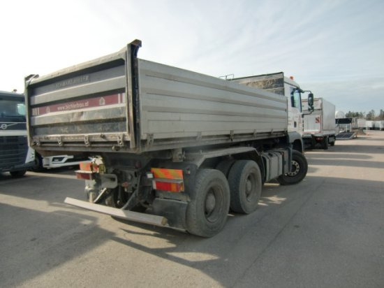 MAN TGA 26.360 6x4 Kipper, Manuel, E3 Schwarzmüller 3-Seitenkipper - Truk jungkit: gambar 4 MAN TGA 26.360 6x4 Kipper, Manuel, E3 Schwarzmüller 3-Seitenkipper - Truk jungkit: gambar 4