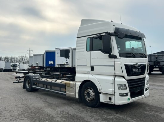MAN TGX 18.460 XLX, 4x2, Euro 6, Standklima - Pengangkut kontainer/ Container truck: gambar 3 MAN TGX 18.460 XLX, 4x2, Euro 6, Standklima - Pengangkut kontainer/ Container truck: gambar 3
