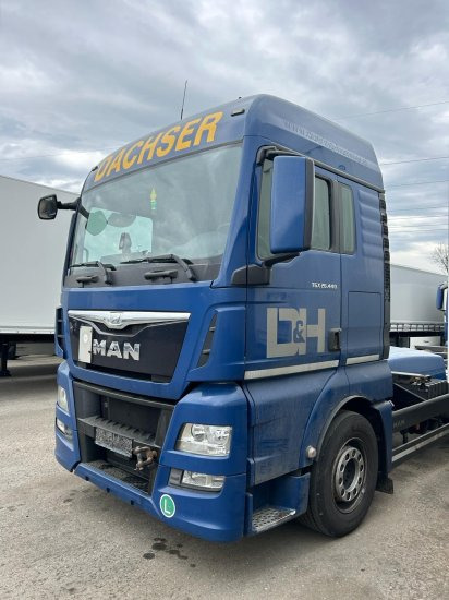 MAN TGX 26.440 XLX 6x2 Liftachse, Euro 6, Retarder, Motorschaden - Pengangkut kontainer/ Container truck: gambar 3 MAN TGX 26.440 XLX 6x2 Liftachse, Euro 6, Retarder, Motorschaden - Pengangkut kontainer/ Container truck: gambar 3