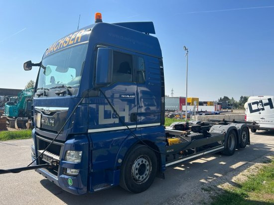 MAN TGX 26.440 XLX 6x2 Liftachse, Retarder, Euro 6, Motorschaden - Pengangkut kontainer/ Container truck: gambar 2 MAN TGX 26.440 XLX 6x2 Liftachse, Retarder, Euro 6, Motorschaden - Pengangkut kontainer/ Container truck: gambar 2