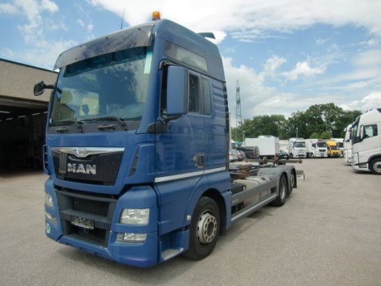 MAN TGX 26.440 XXL 6x2 Liftachse Euro 6 - Pengangkut kontainer/ Container truck: gambar 1 MAN TGX 26.440 XXL 6x2 Liftachse Euro 6 - Pengangkut kontainer/ Container truck: gambar 1