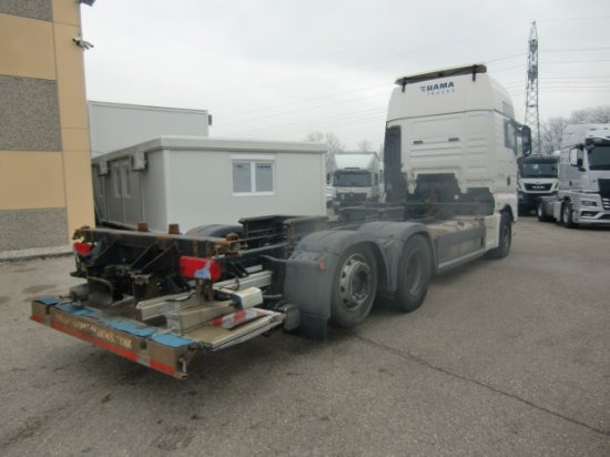 MAN TGX 26.460 XXL 6x2 Liftachse Euro 6 Unterfaltbühne - Pengangkut kontainer/ Container truck: gambar 4 MAN TGX 26.460 XXL 6x2 Liftachse Euro 6 Unterfaltbühne - Pengangkut kontainer/ Container truck: gambar 4