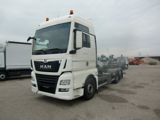 MAN TGX 26.460 XXL 6x2 Liftachse Euro 6 Unterfaltbühne - Pengangkut kontainer/ Container truck: gambar 1 MAN TGX 26.460 XXL 6x2 Liftachse Euro 6 Unterfaltbühne - Pengangkut kontainer/ Container truck: gambar 1